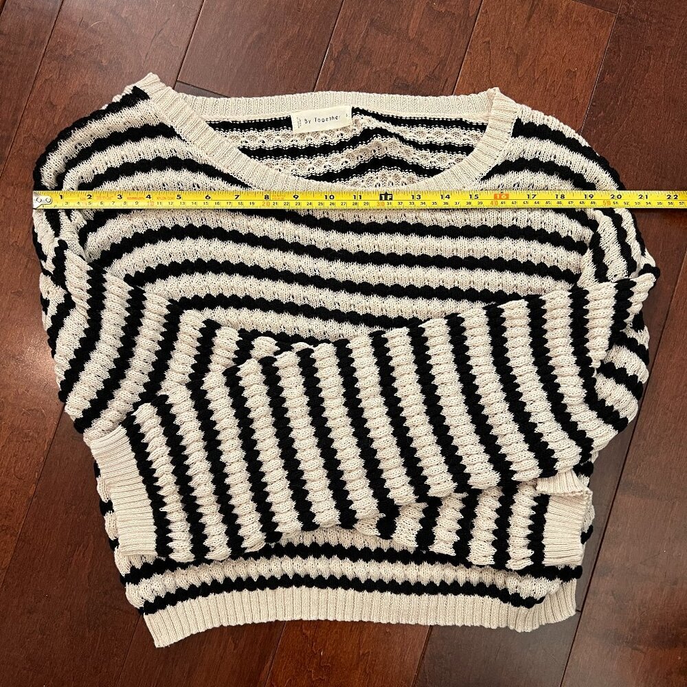 THE LATEST SCOOP - Oversized Black/White Striped Knit Sweater - S - Picture 2 of 5